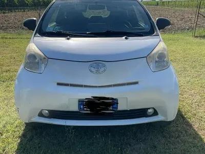 Usata Toyota iQ