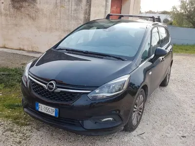 Usata Opel Zafira 150 CV (110 kW) 2017 Nero Monovolume