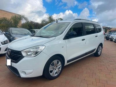 Usata Dacia Lodgy 116 CV (85 kW) 2021 Bianco Monovolume