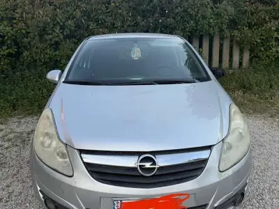 Usata Opel Corsa Enjoy 80 CV (58 kW) 2006 Utilitaria