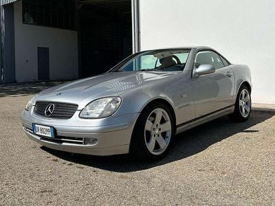 Usata Mercedes SLK200 192 CV (141 kW) 1997 Argento Cabrio