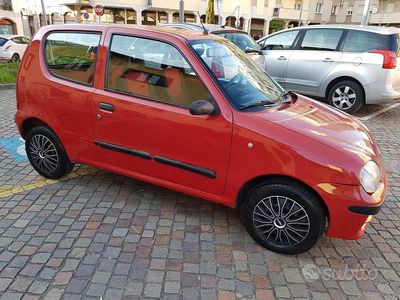 Usata Fiat 600 2005 Rosso Utilitaria