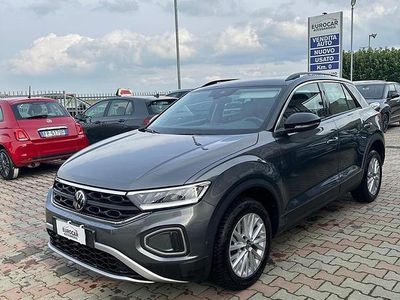 Usata VW T-Roc Life 150 CV (110 kW) 2023 Grigio SUV