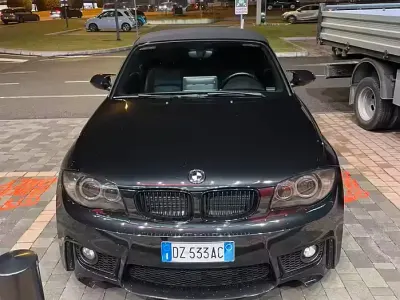 Usata BMW 120 Cabriolet Efficient Dynamics 177 CV (130 kW) 2009 Nero Cabrio