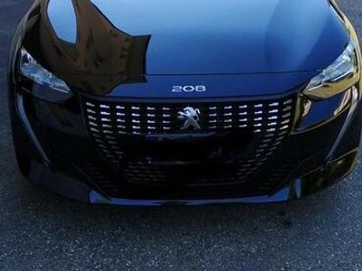 Nero Usata 2020 Peugeot 208 Active Utilitaria | 13.000 € (Molto cara)