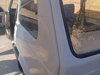 Usata Fiat 750 45 CV (33 kW) 1988 Bianco Berlina