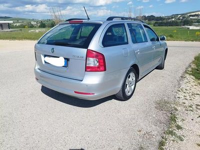 Usado Skoda Octavia 110 CV (80 kW) 2013 Familiar