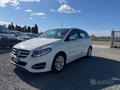Usata Mercedes B160 Premium 90 CV (66 kW) 2018 Bianco Monovolume