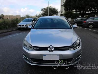 Second-hand VW Golf VII Comfortline 116 CP (85 kW) 2015 Argintiu Berlinǎ