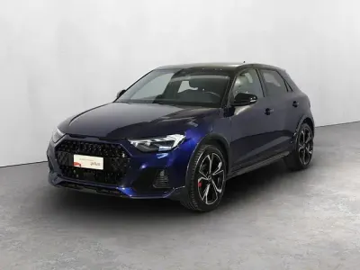 Usata Audi A1 Comfort 150 CV (110 kW) 2023 Blu navarra metallizzato nero SUV