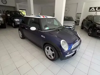 Usata Mini One D 75 CV (55 kW) 2004 Bluazzurro Utilitaria