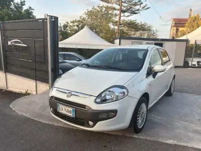 Usata Fiat Punto Evo Dynamic 75 CV (55 kW) 2010 Bianco Utilitaria