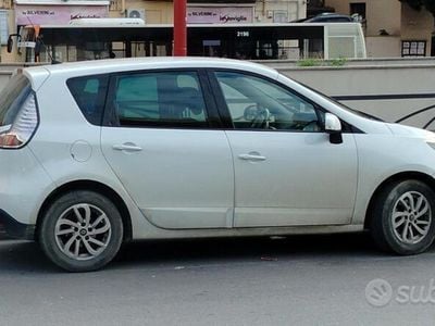 Bianco Usata 2014 Renault Scénic III Monovolume | 5800 € (Buon prezzo)