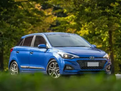 Usata Hyundai i20 75 CV (55 kW) 2020 Azzurro Utilitaria