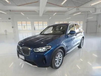 Usata BMW X3 Efficient Dynamics 190 CV (139 kW) 2022 Blu SUV