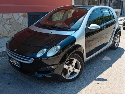 Usata Smart ForFour Pulse 68 CV (50 kW) 2005 Nero Utilitaria