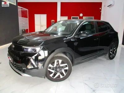 Usata Opel Mokka Elegance 101 CV (74 kW) 2022 Nero SUV