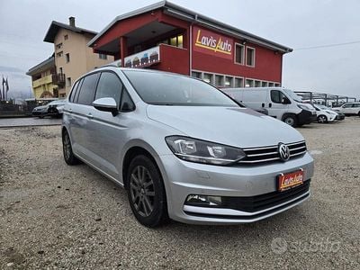 Usata VW Touran 150 CV (110 kW) 2016 Grigio Monovolume