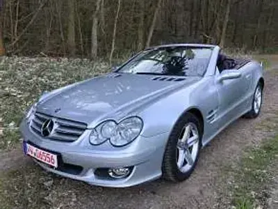 Usata Mercedes SL350 245 CV (180 kW) 2008 Argento Cabrio
