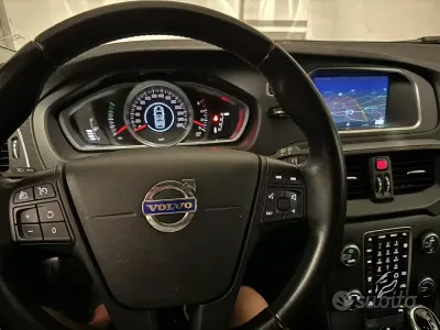 Usata Volvo V40 CC 115 CV (84 kW) 2014 Grigio Station wagon