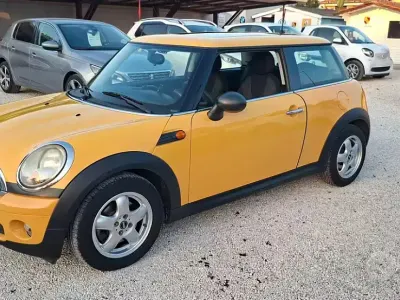 Usata Mini ONE 75 CV (55 kW) 2009 Giallo Utilitaria