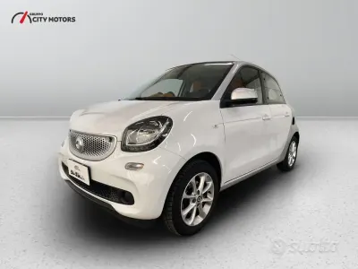 Usata Smart ForFour Passion 71 CV (52 kW) 2015 Bianco Utilitaria