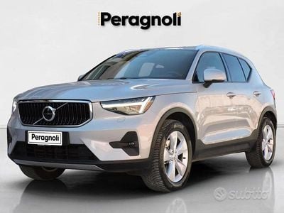 Usata Volvo XC40 Core 163 CV (119 kW) 2025 Grigio SUV