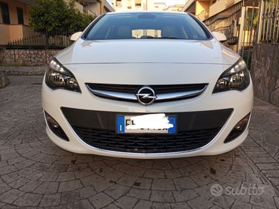 usata Opel Astra 1,7 TD versione cosmo 2014
