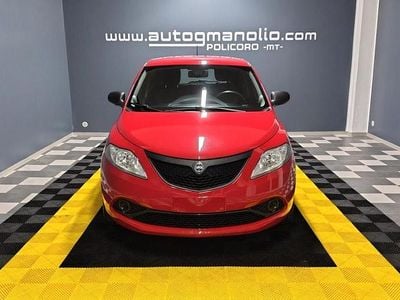 Usata Lancia Ypsilon Silver 69 CV (50 kW) 2020 Rosso Utilitaria