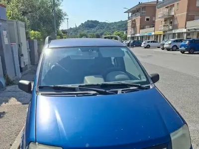Usata Fiat Panda 60 CV (44 kW) 2005 Bluazzurro Utilitaria