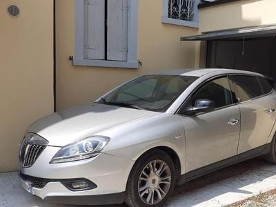 Usata Lancia Delta 120 CV (88 kW) 2008 Grigio Utilitaria