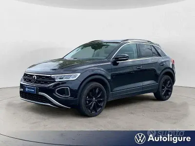 Usata VW T-Roc Life 110 CV (80 kW) 2024 Nero SUV