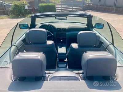 Usata BMW 320 Cabriolet 170 CV (125 kW) 2001 Argento Cabrio