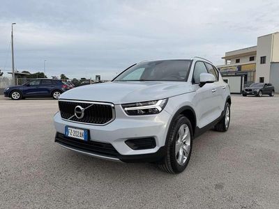 Usata Volvo XC40 Momentum 150 CV (110 kW) 2019 Perlato SUV