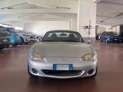 Usata Mazda MX5 110 CV (80 kW) 2003 Grigio Cabrio