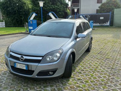 usata Opel Astra Astra 1.9 CDTI 120CV Station Wagon Cosmo