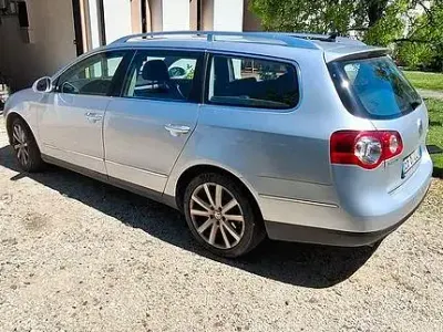 Begagnad VW Passat Highline 140 HK (102 kW) 2010 Grå Kombi