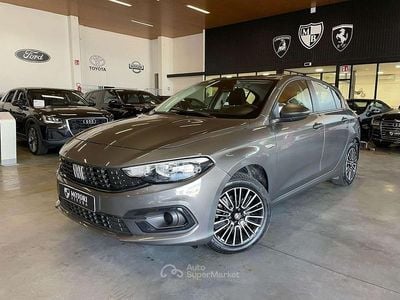 Usata Fiat Tipo Cross 101 CV (74 kW) 2023 Grigio Berlina