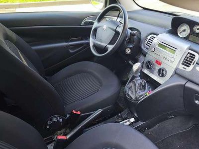 Usata Lancia Ypsilon 77 CV (56 kW) 2007 Argento Utilitaria