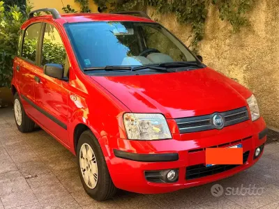Usata Fiat Panda Dynamic 60 CV (44 kW) 2005 Rosso Utilitaria