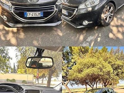 Usata Peugeot 208 2015 Nero Utilitaria