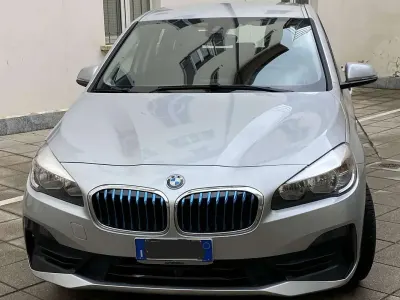 Usata BMW 225 Active Tourer Advantage 136 CV (100 kW) 2019 Argento Monovolume