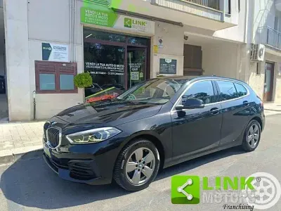 Usata BMW 118 Advantage 150 CV (110 kW) 2021 Nero Utilitaria