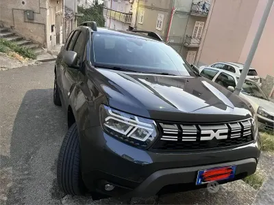 Usata Dacia Duster Journey 101 CV (74 kW) 2023 Grigio SUV