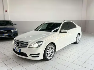 Usata Mercedes C220 170 CV (125 kW) 2012 Bianco Berlina
