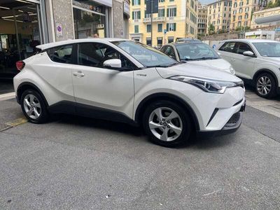 Usata Toyota C-HR Style 98 CV (72 kW) 2019 Bianco SUV