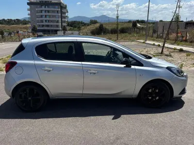 Usata Opel Corsa 90 CV (66 kW) 2018 Argento Utilitaria