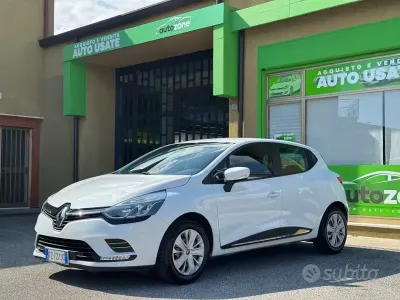 Käytetty Renault Clio IV 75 HP (55 kW) 2019 Valkoinen Sedan