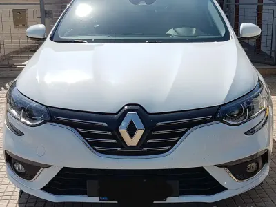 Usata Renault Mégane GrandTour 110 CV (80 kW) 2017 Bianco Station wagon