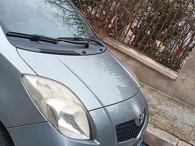 Usata Toyota Yaris 2008 Grigio Berlina